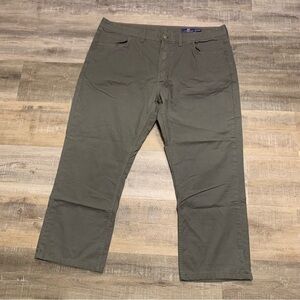 Vineyard Vines By Shep & Ian Men’s 40 X 28 Green Chino Pants